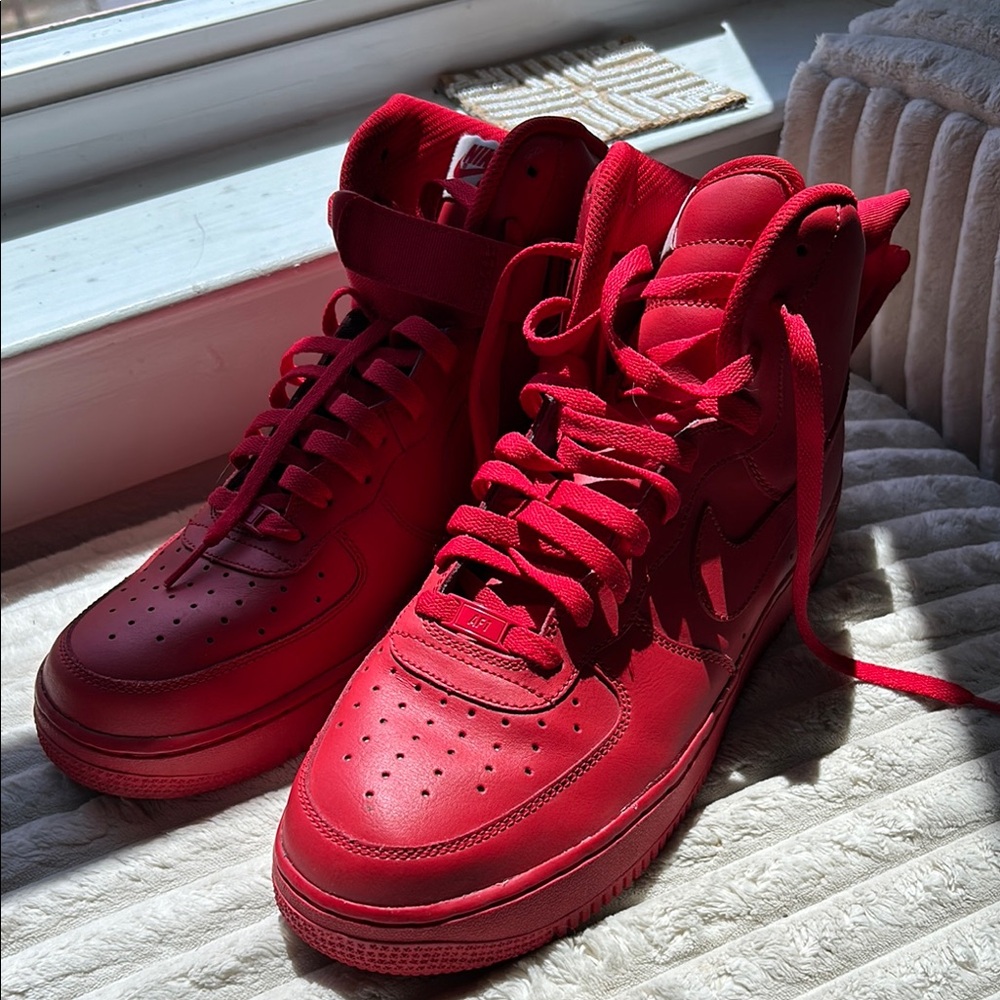 Red Nike Air